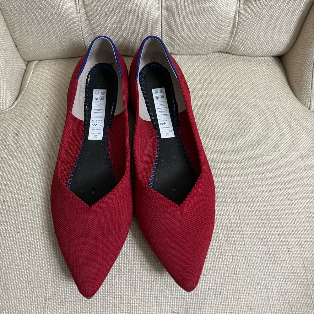 Rothy’s The Point Flats Red Size 9